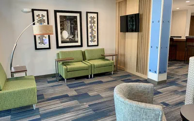 Holiday Inn Express & Suites Phoenix North - Happy Valley by IHG