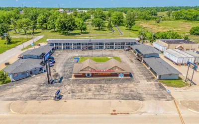 Deluxe Inn Miami, OK