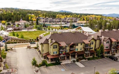 Trailhead Lodge One Bedroom 801 Condo by RedAwning