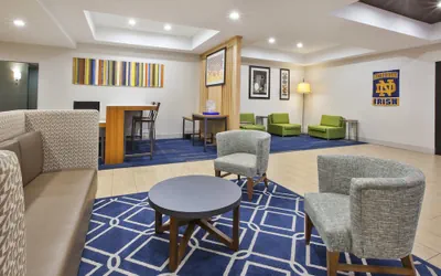 Holiday Inn Express Hotel & Suites Niles by IHG