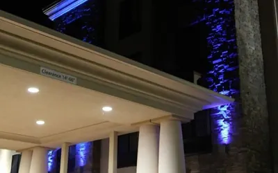 Holiday Inn Express & Suites Huntsville Airport by IHG