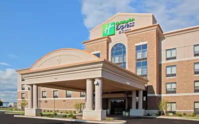 Holiday Inn Express and Suites Columbus Edinburgh by IHG