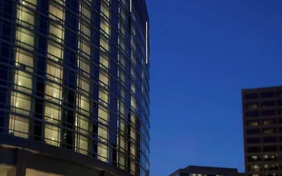 Renaissance Arlington Capital View Hotel