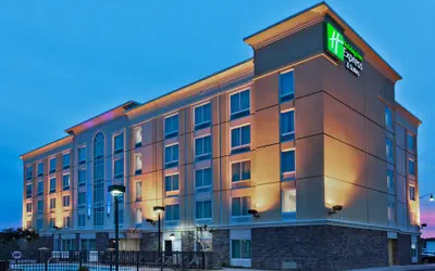Holiday Inn Express Hotel & Suites Jackson NE by IHG
