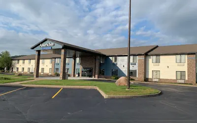 AmericInn by Wyndham Prairie du Chien