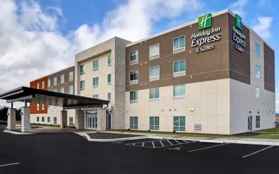 Holiday Inn Express & Suites Ottawa by IHG