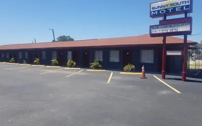 Sunny South Motel