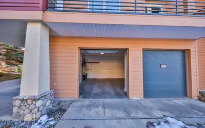 Trademark Condo Short Walk to Shuttle by RedAwning