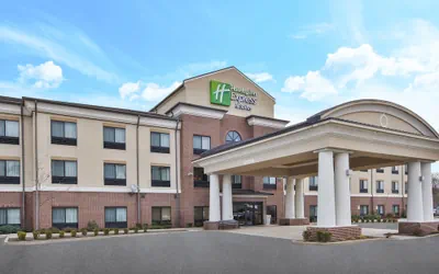 Holiday Inn Express & Suites Wheeling by IHG