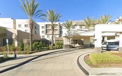 Courtyard by Marriott Long Beach Airport