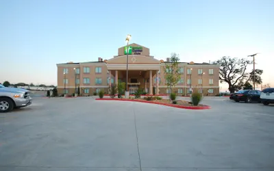 Holiday Inn Express & Suites Gonzales by IHG