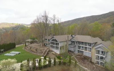 The Inn at Crestwood