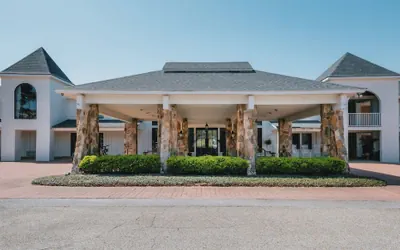 Gulf Hills Hotel & Resort