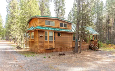 Willamette Pass Inn Chalets