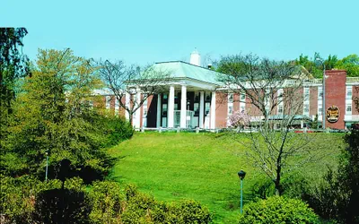 John Carver Inn & Spa