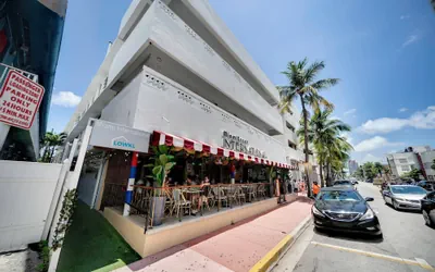 Miami International by Lowkl