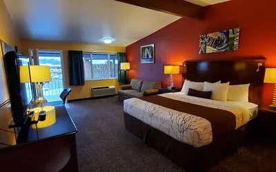 Olympic Inn & Suites