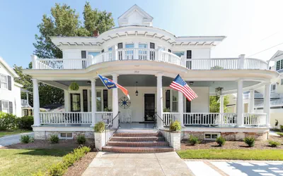 The Edenton Collection-Captain's Quarters Inn