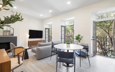 Sosuite at French Quarters - Rittenhouse Square