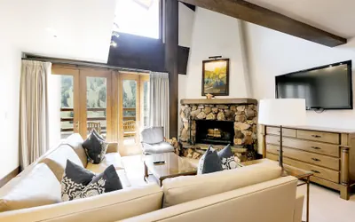 Sultan Studio Loft Hotel Room by RedAwning