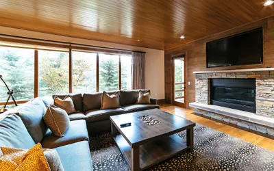 Luxury Two Bedroom Corner Suite with Mountain Views 2 Apartment Hotel by RedAwning