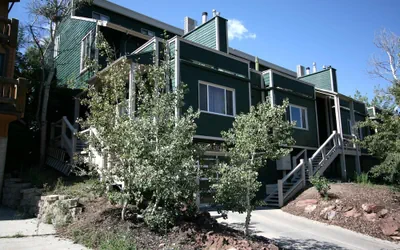 Aspen Grove 3 Bedrooms AGC-8 by KBM