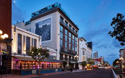AC Hotel by Marriott San Diego Downtown Gaslamp Quarter