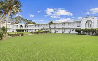 Baymont by Wyndham Jacksonville Airport