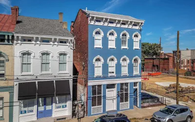 Heart of Mainstrasse Apt 2