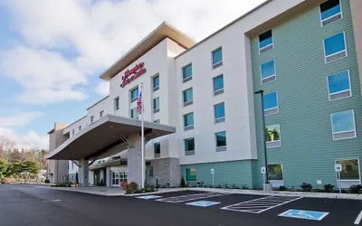 Hampton Inn & Suites Bellevue Downtown-Seattle