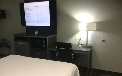 Muskogee Inn And Suites