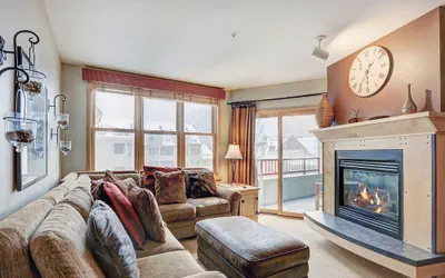 Silver Mill 8253-1br-walk To Slopes! Kids Ski Free! 1 Bedroom Condo by RedAwning