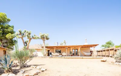 Sukha Life Retreat - Beautiful Views, Close To Jtnp W/hot Tub! 2 Bedroom Home by RedAwning