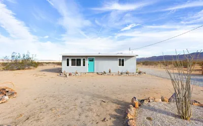 Mojave Ranch - Hot Tub, Fire Pit, Dark Skies And Desert Views! 2 Bedroom Home by RedAwning