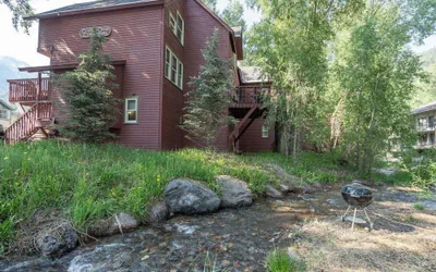 Snowy Peak Views From Living Room, 2 Parking Spaces, Walk To Ski 1 Bedroom Condo by RedAwning