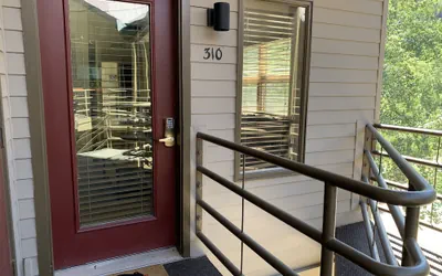 Cloud Nine! Near Chair 7, Top Floor On River + Hot Tub 1 Bedroom Condo by RedAwning