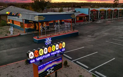 Americana Motor Hotel