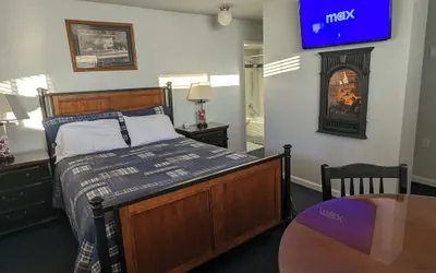 Majestic Rockies Motel