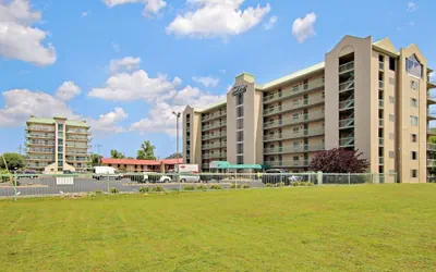 Riverside 605 2bd Condo With Mountains View Private Balcony 2 Bedroom Home by RedAwning