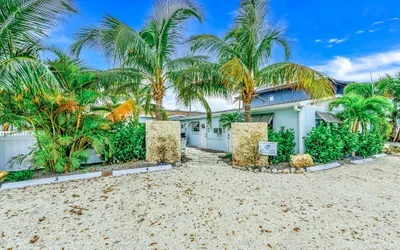 Driftwood at Anna Maria Island Inn