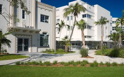 Kenmore Village Hotel, South Beach