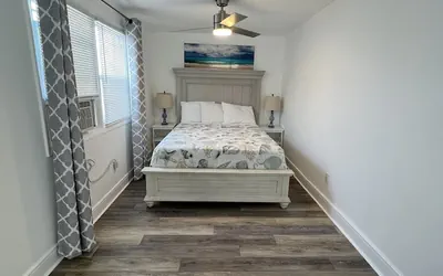 Crystal Sands Apartments