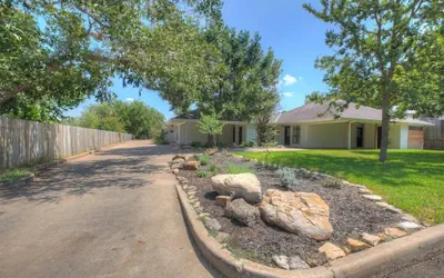 Wanderlust #3 Hot Tub Shared Outdoor Space