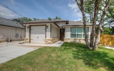 Pristine 3-bedroom Home Near Canyon Lake!