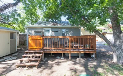 Tristian Suite Walk to Main Street