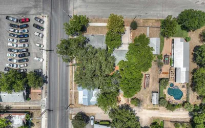 Historic Hideaway Stroll to Schlitterbahn