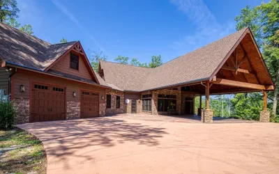 Luxury Hickory Homestead 4 Bedroom Home by RedAwning