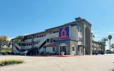 Studio 6 Suites – Bellflower, Ca  - Los Angeles