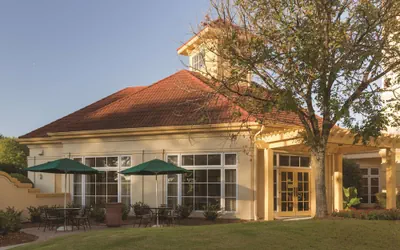 La Quinta Inn & Suites by Wyndham Atlanta Ballpark/Galleria