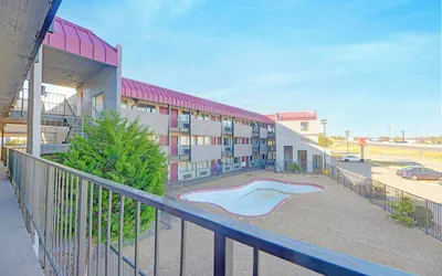Travelers inn by OYO Wichita Falls